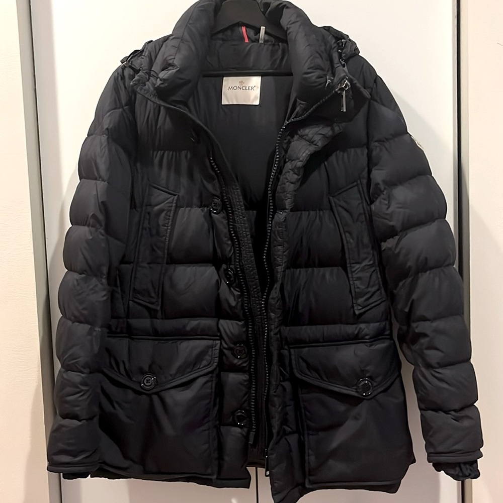 Moncler Clunye Short Down Jacket